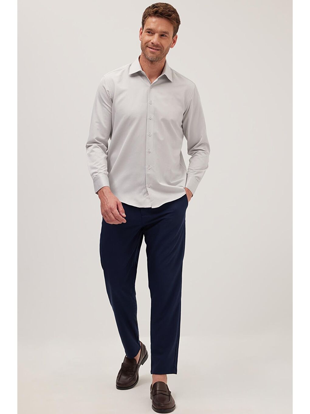 Erkek Regular Fit Klasik Kesim Pamuklu Düz Açık Gri Gömlek-1
