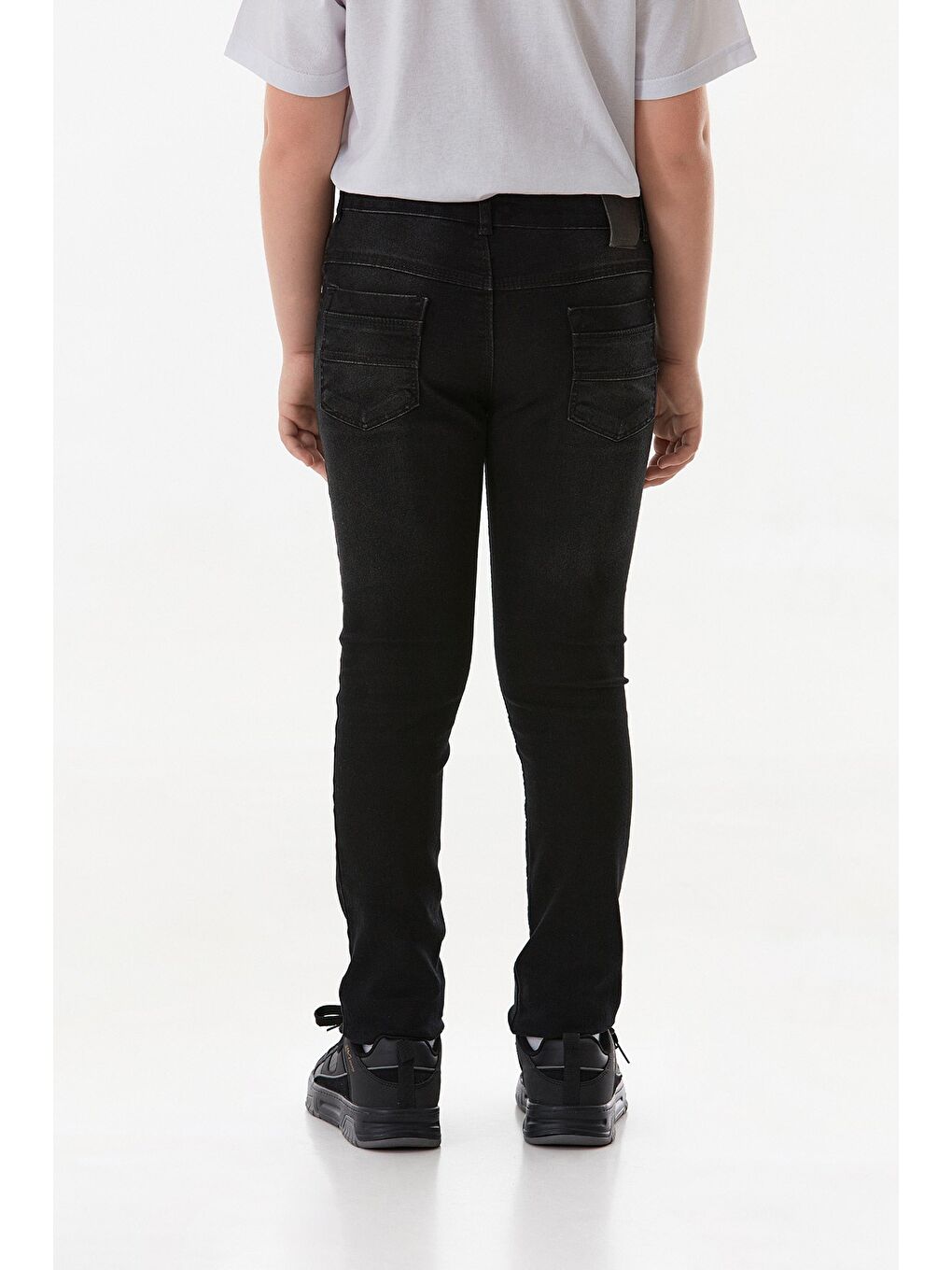 Siyah Eskitme Görünümlü Erkek Çocuk Pantolon-4