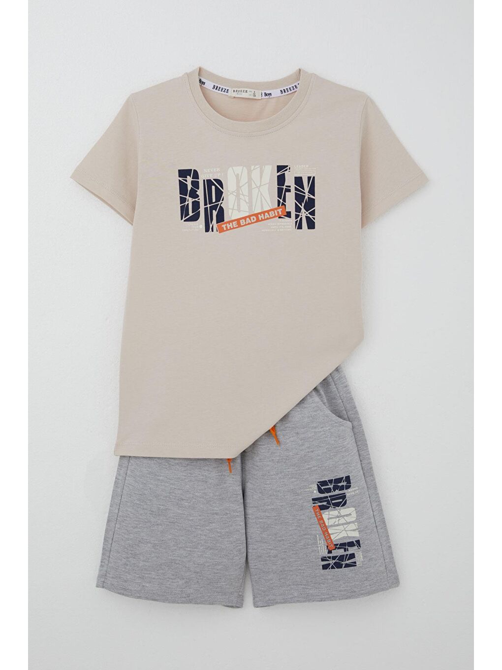 Erkek Çocuk Şortlu Takım Yazı Baskılı Bağcık Aksesuarlı Bej (8-14 Yaş)