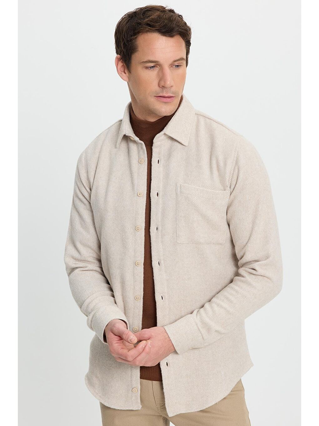 Erkek Slim Fit Dar Kesim  Armürlü Oduncu Cepli Spor Yaka Ekru Gömlek