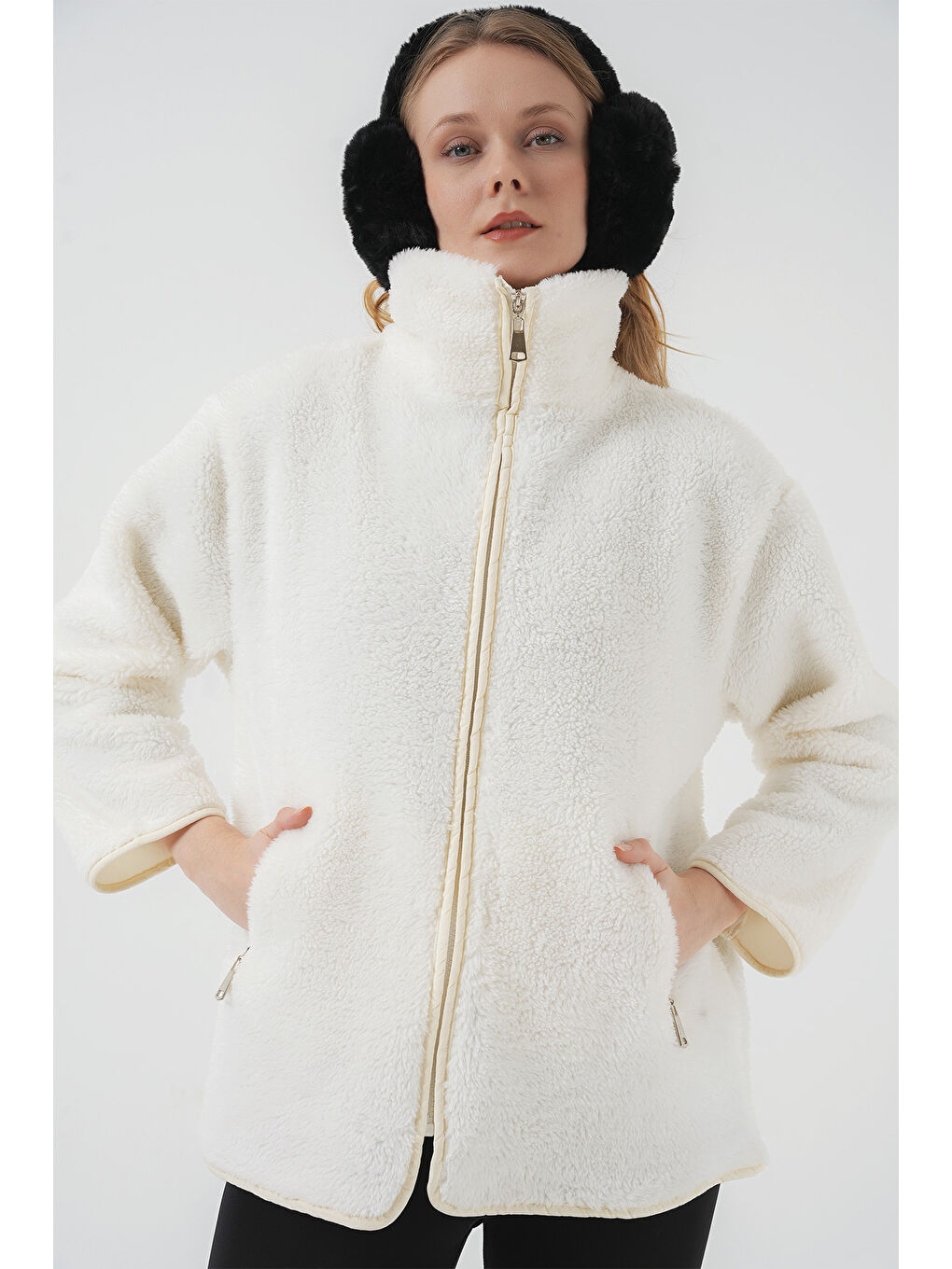 5211 Fermuarlı Pelüş Mont   Ekru