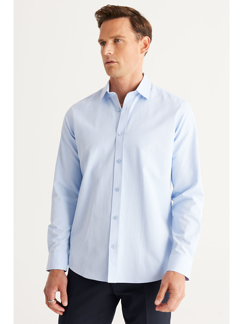 Erkek Açık Mavi Slim Fit Dar Kesim Klasik Yaka Pamuklu Armürlü Gömlek-1