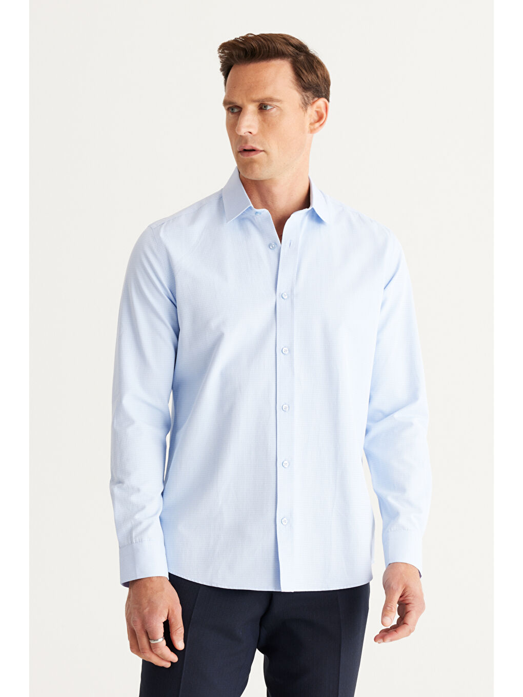 Erkek Açık Mavi Slim Fit Dar Kesim Klasik Yaka Pamuklu Armürlü Gömlek-2