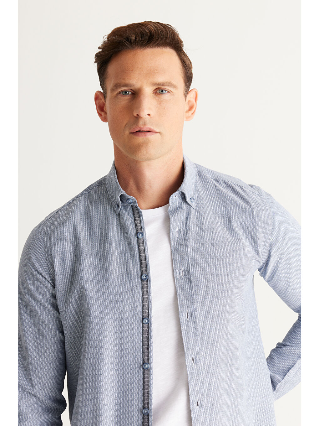 Erkek İndigo Slim Fit Dar Kesim Düğmeli Yaka Pamuklu Armürlü Gömlek-1