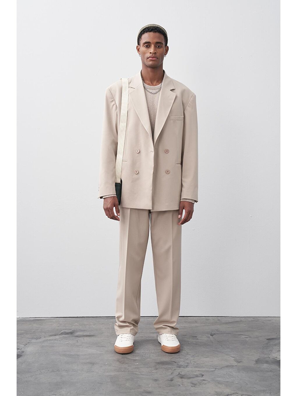 Rahat Kalıp Kruvaze Takım Elbise Bej