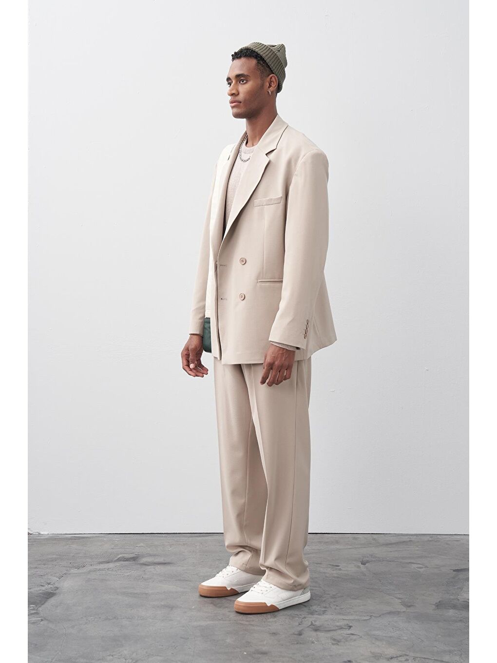 Rahat Kalıp Kruvaze Takım Elbise Bej-1