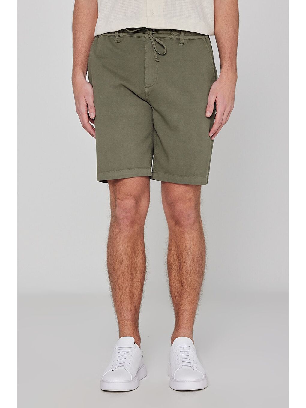 Haki Beli Lastikli Şort-2