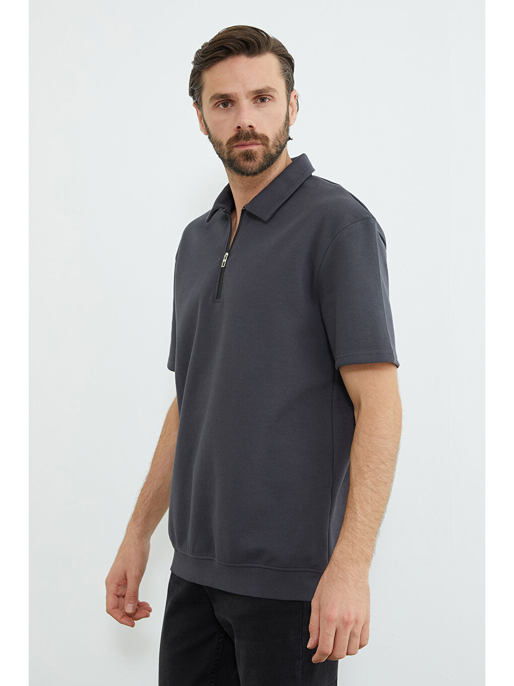 Gri Fermuarlı Polo Yaka Pike Tişört-4