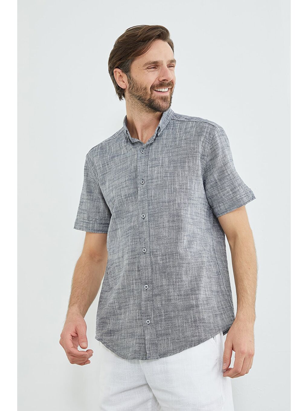 Lacivert Flamlı Düğmeli Keten Görünümlü Gömlek