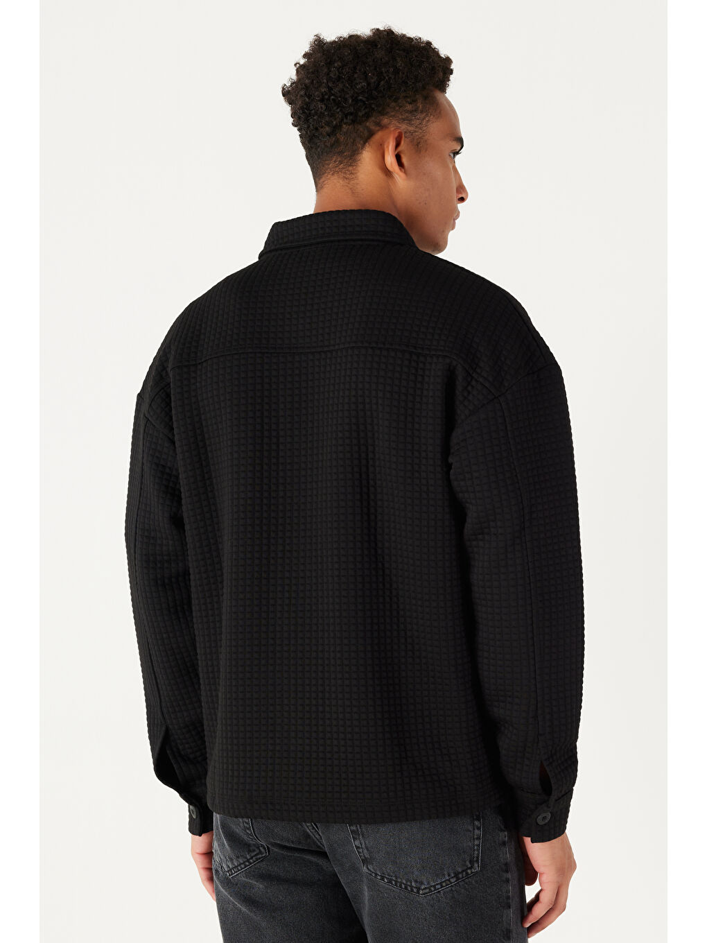 Erkek Siyah Loose Fit Bol Kesim Kapitone Desenli Gömlek Yaka Örme Ceket-6