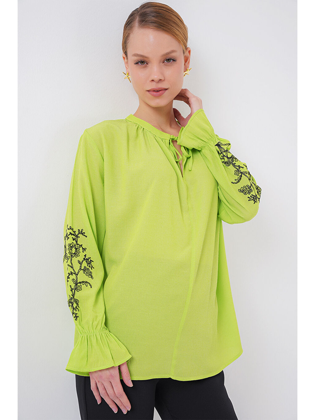 Kadın Nakışlı Örme Bluz 941 - E.Yeşil-2