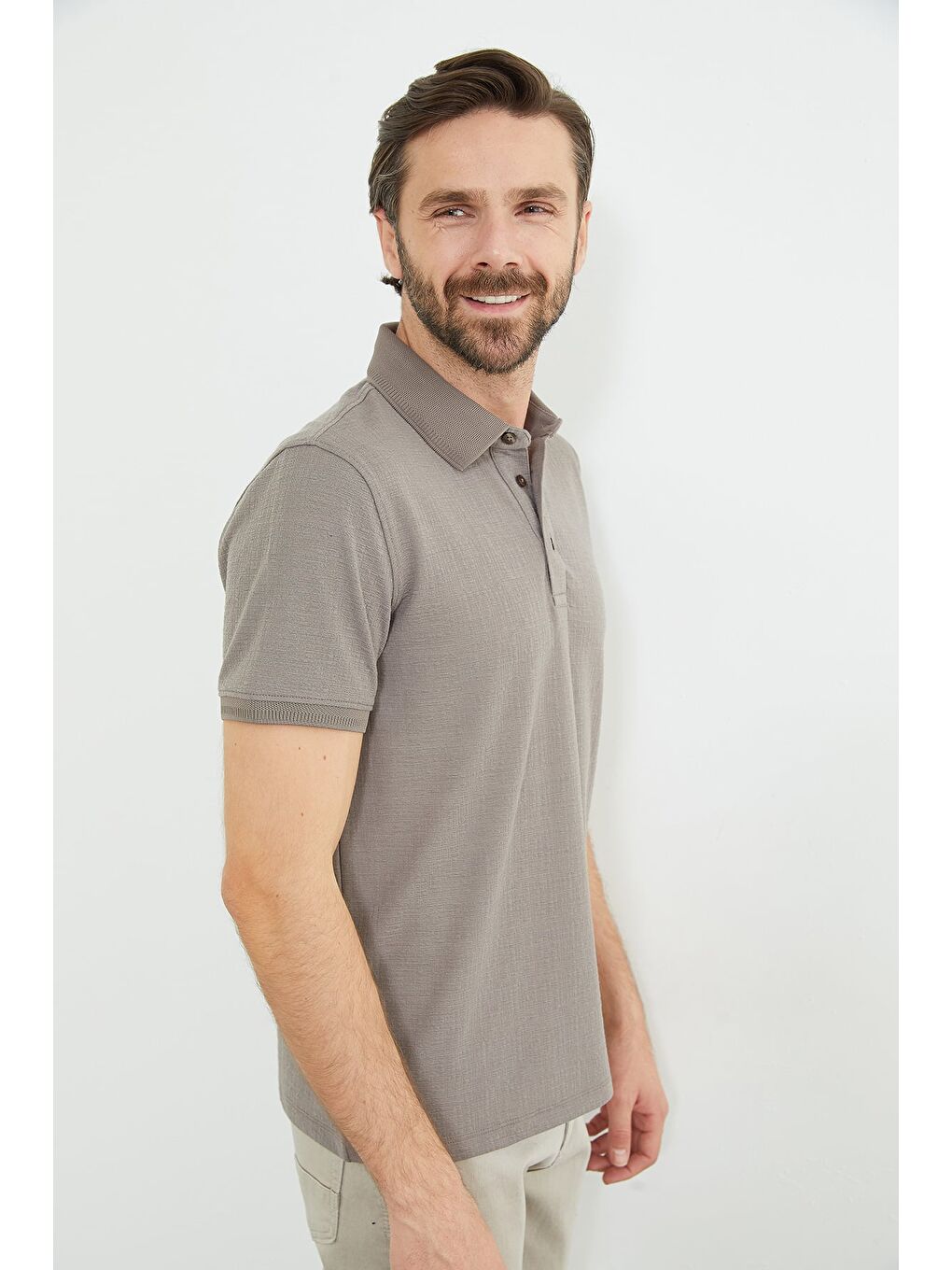 Bej Desenli Polo Yaka Regular Fit Tişört-4