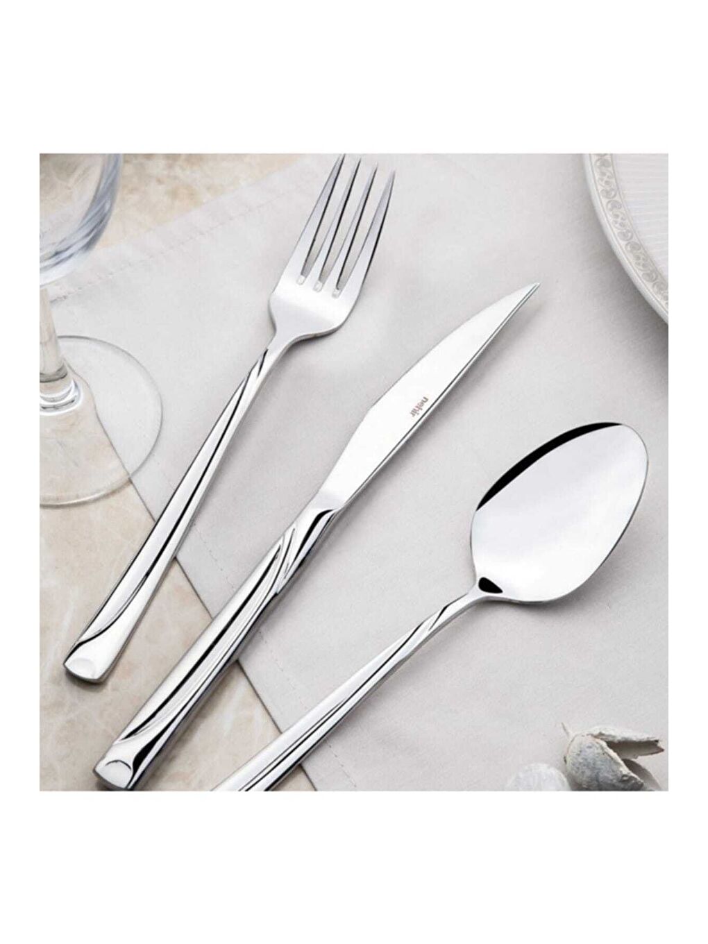 Beyaz Fiesta Sade 89 Parça Kutulu Çatal Kaşık Takımı