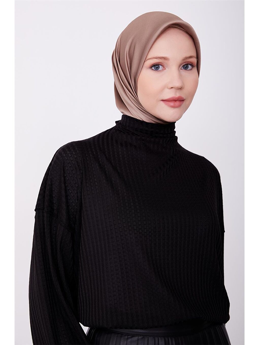 ARMİNE Siyah Örme Basic Bluz 23K3408 - 3