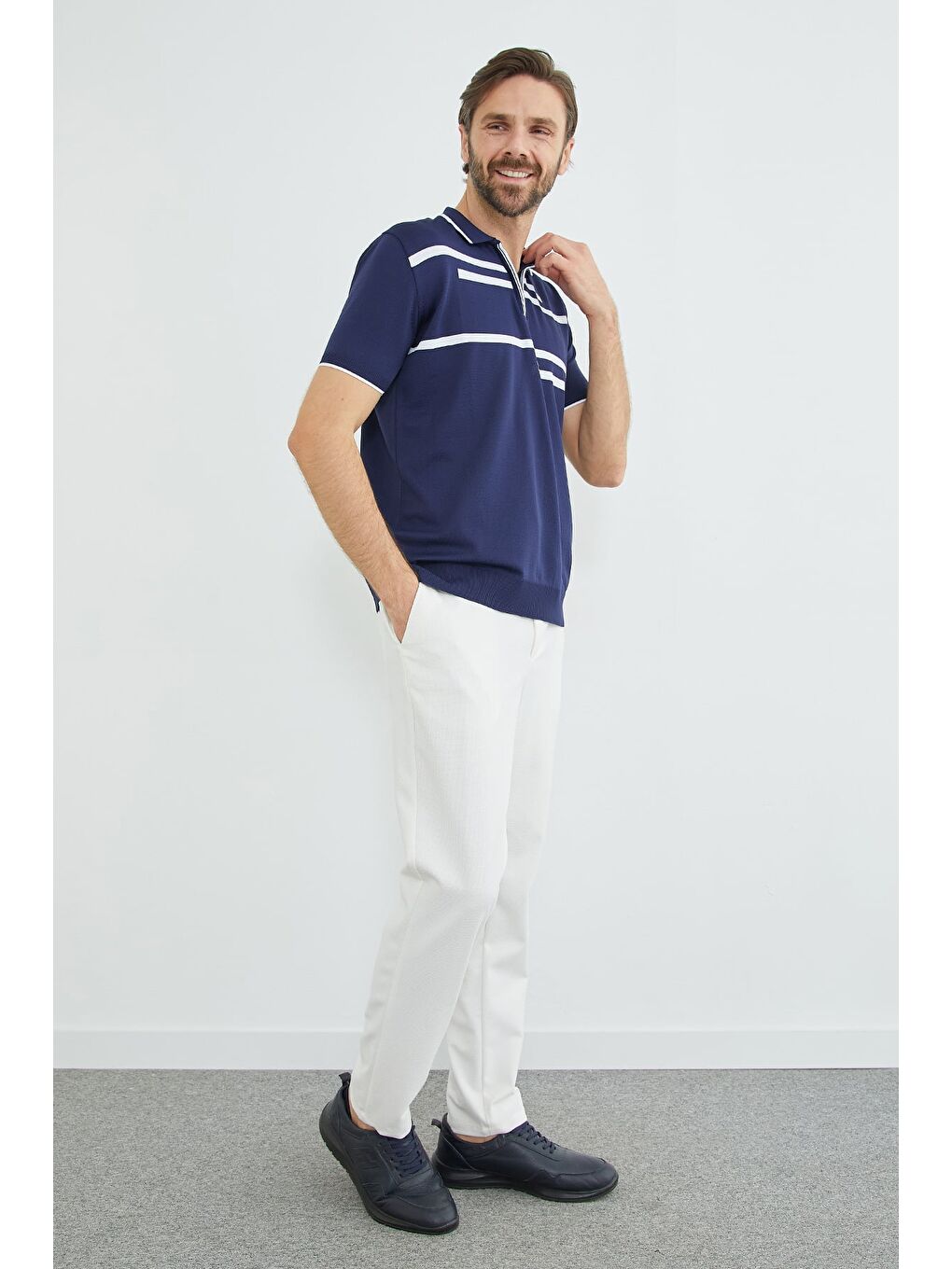 Lacivert Çizgili Yarım Fermuarlı Polo Yaka Triko Tişört-1