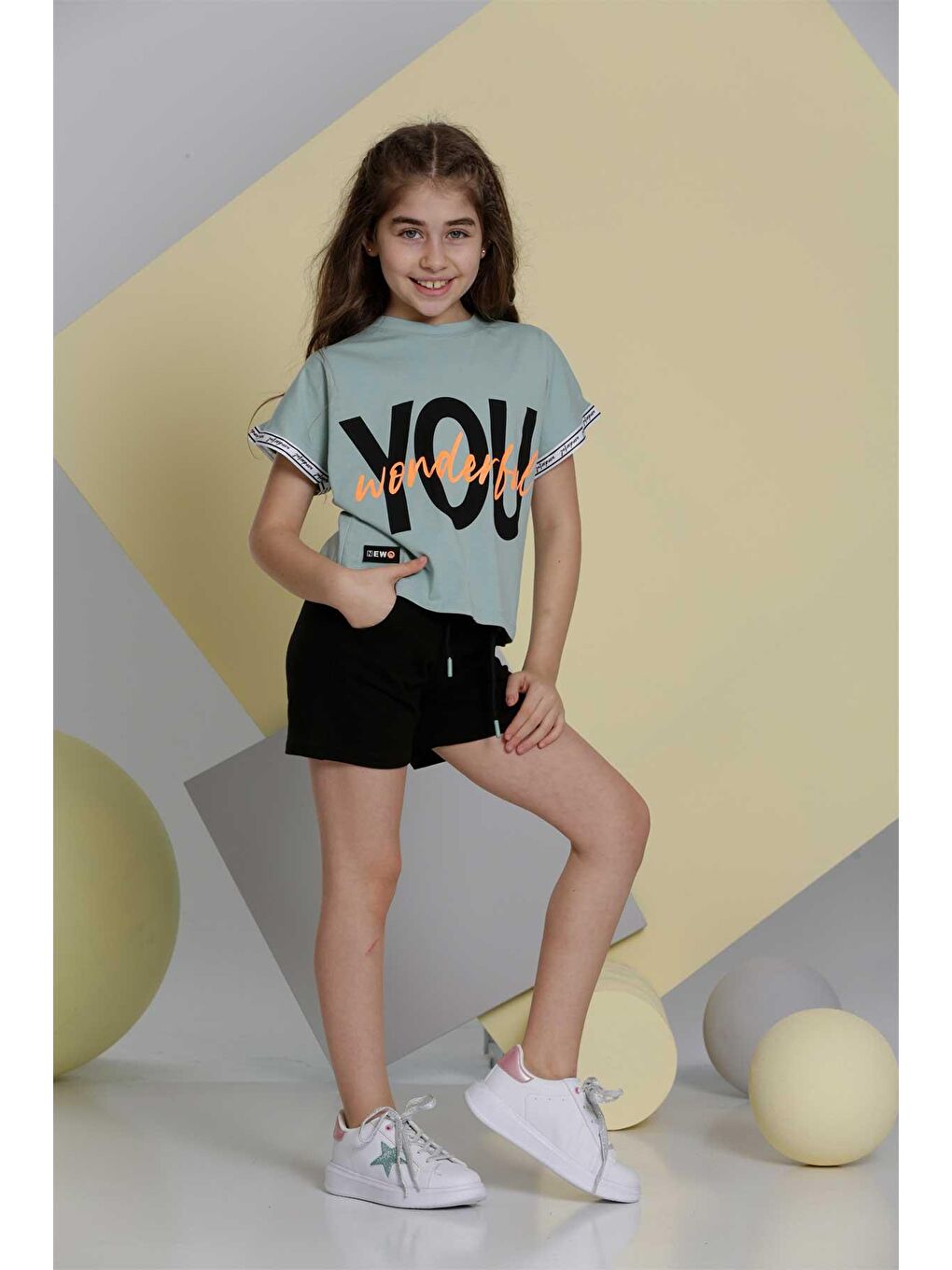 Yeşil Şortlu Kız Çocuk Yazlık Takım You Wonderful Baskılı