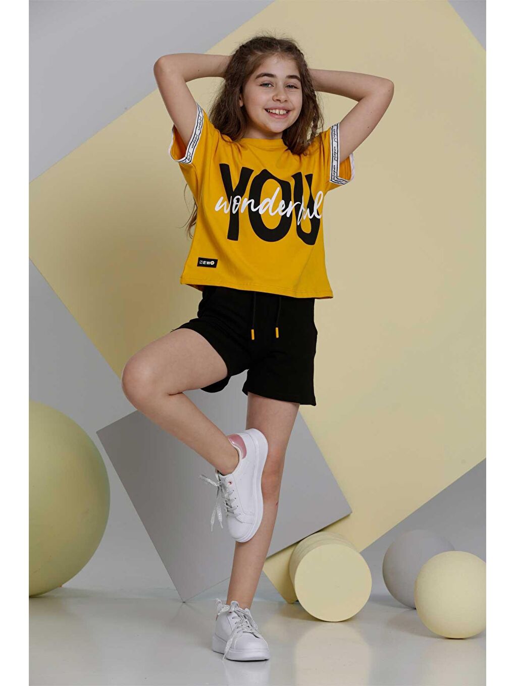 Sarı Şortlu Kız Çocuk Yazlık Takım You Wonderful Baskılı