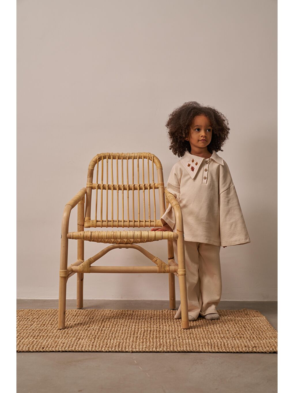 Bej Sonbahar Yaprak İşlemeli Çocuk Triko Takımı-4