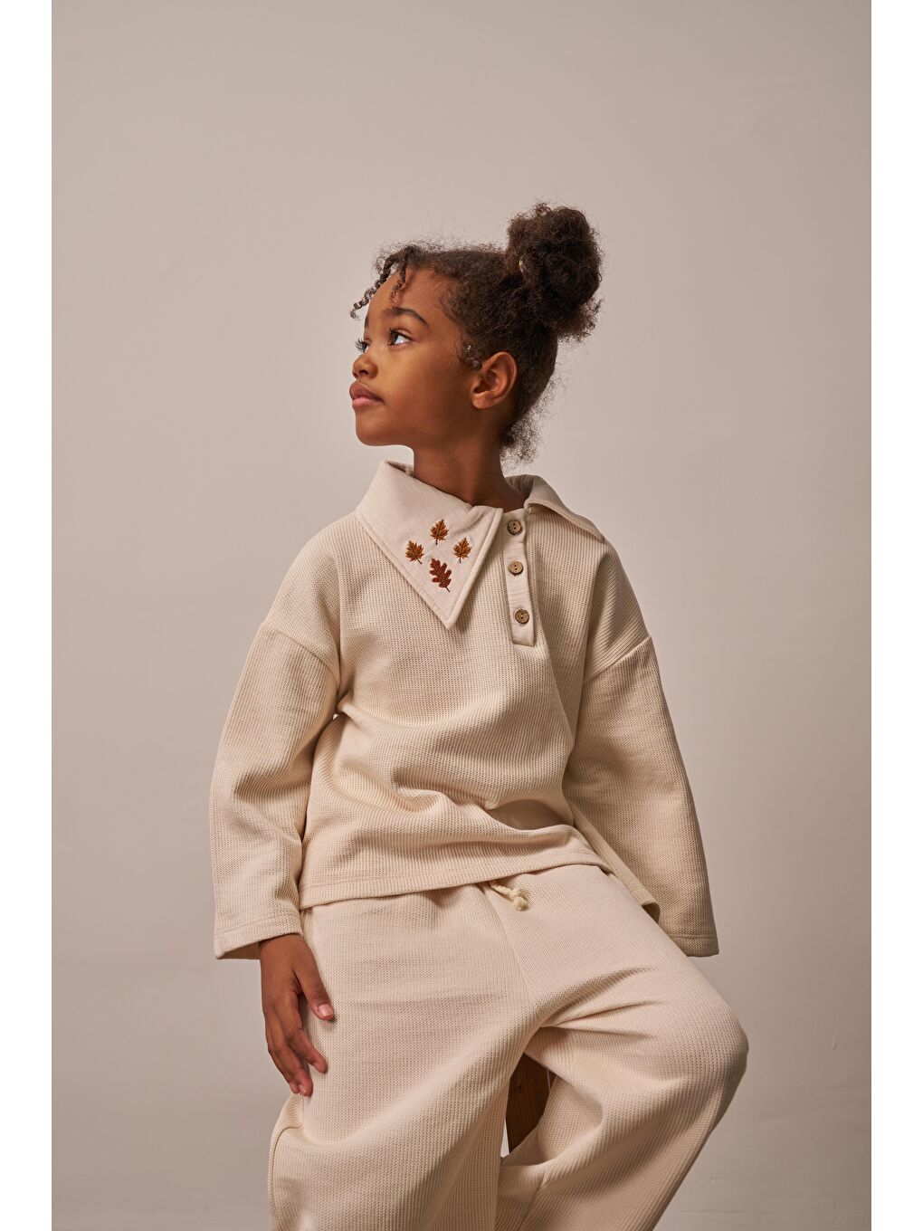 Bej Sonbahar Yaprak İşlemeli Çocuk Triko Takımı-5