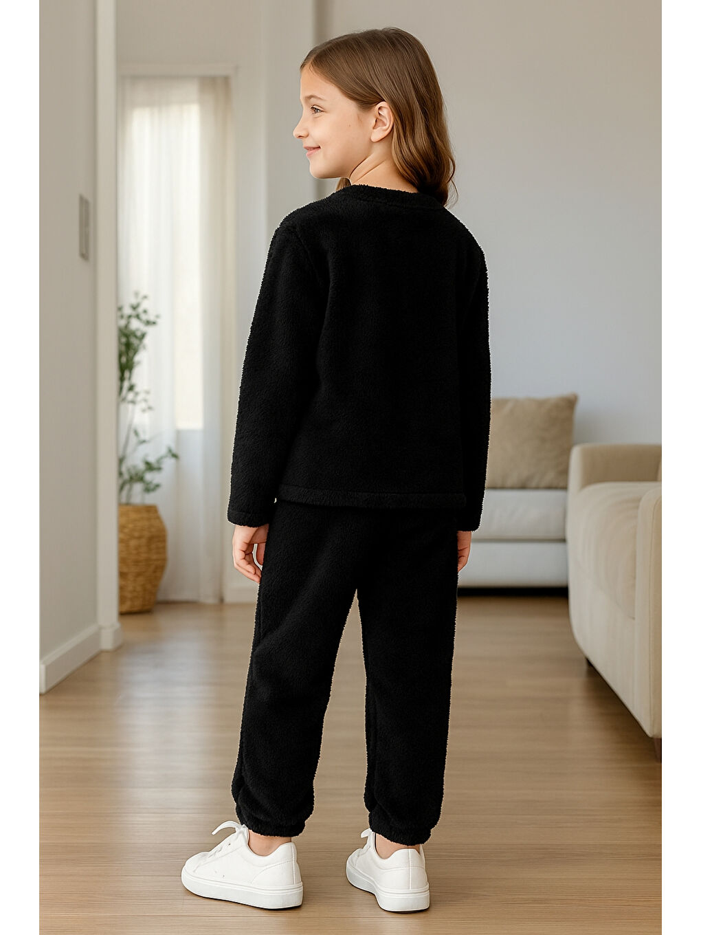 Siyah Kız - Erkek Çocuk Gülen Yüz Nakışlı Kışlık Pelüş Takım Ak4006-2