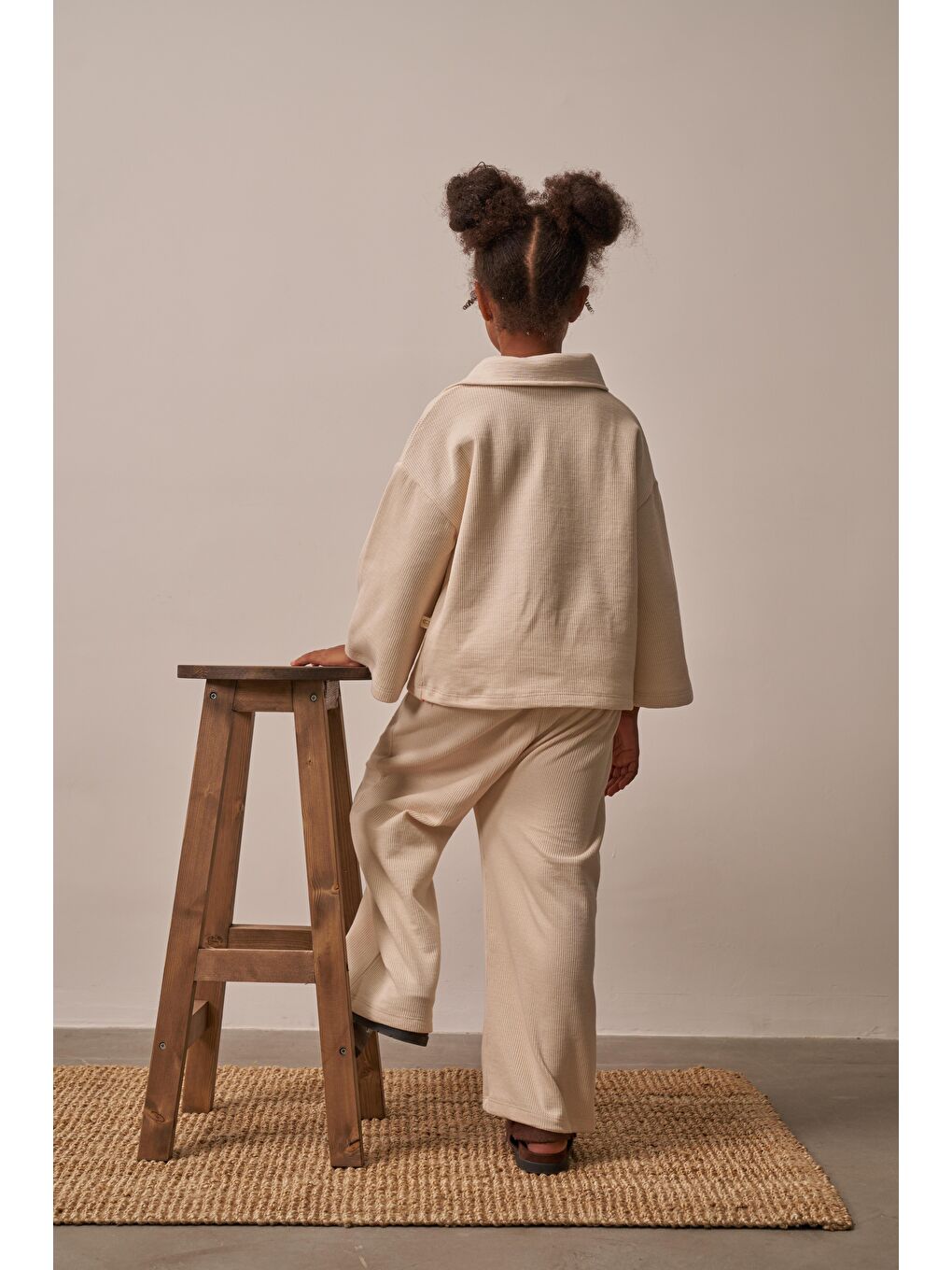 Bej Sonbahar Yaprak İşlemeli Çocuk Triko Takımı-9