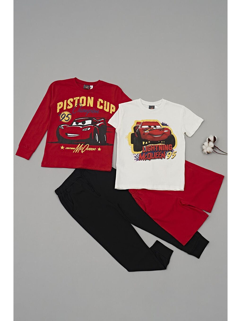 For You Kids Kırmızı 4'lü McQueen Baskılı Tshirt Şort Pantolon Kırmızı Takım - 2