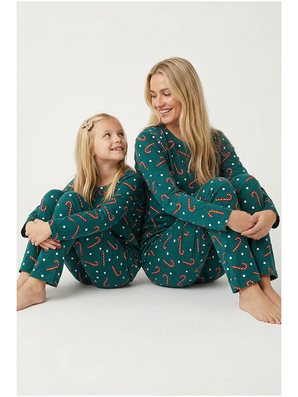 Yeşil %100 Pamuklu Şeker Baston Desenli Yılbaşı Temalı Örme Pijama Takım