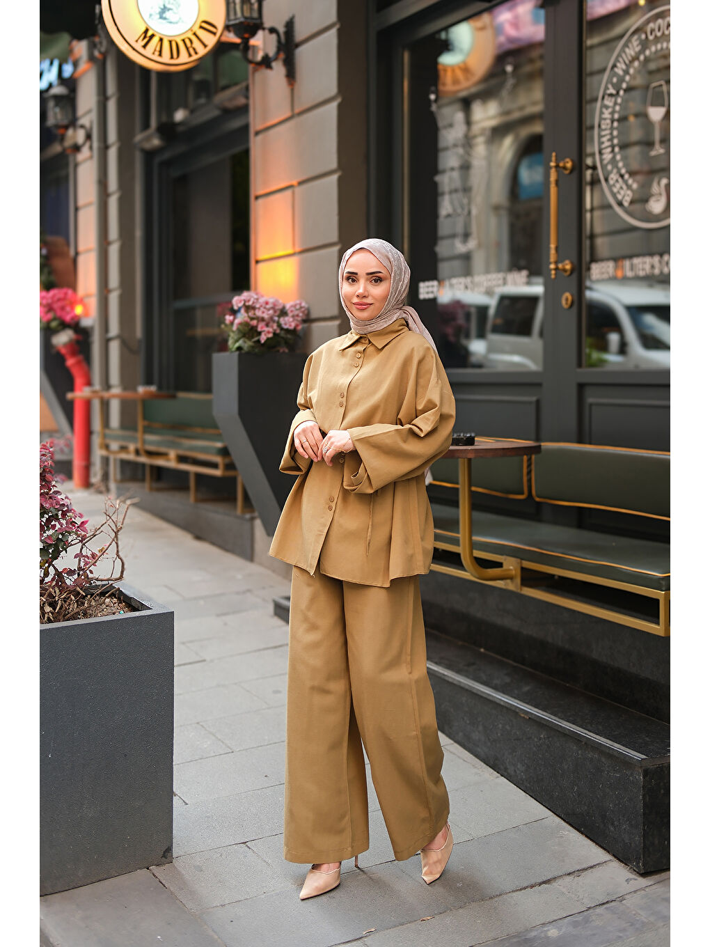 Kadın Çift Düğme Detaylı Takım Yağ Yeşil-3