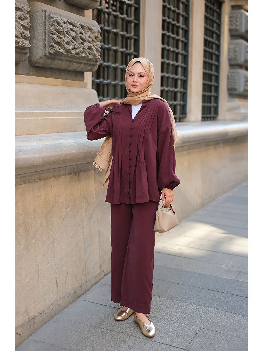Kadın Süs Dikişli Büzgülü Takım Bordo-3