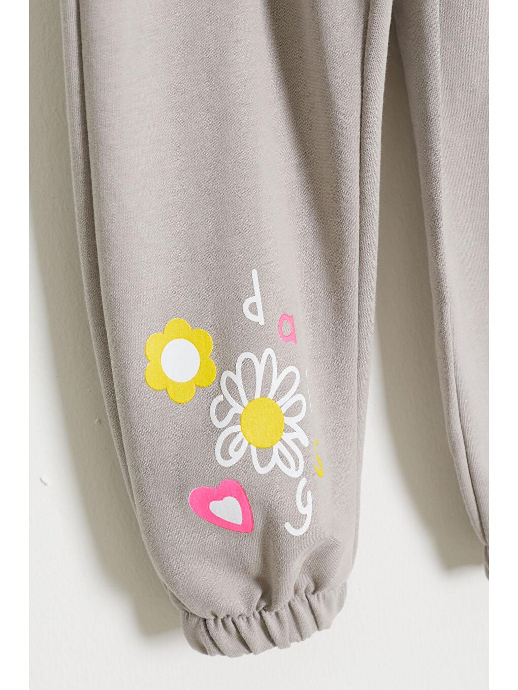 Kız Çocuk Paçası Çiçek Baskılı 2li Eşofman Altı Bej-Yeşil 18390-4