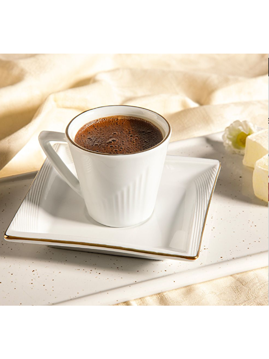 Beyaz Begonvil Porselen Kahve Fincan Takımı 12 Parça