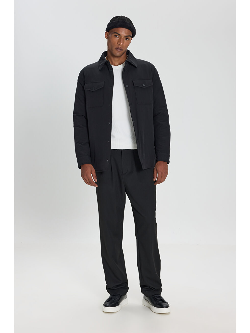 Erkek Siyah Standart Fit Normal Kesim Cepli Ceket Gömlek-2