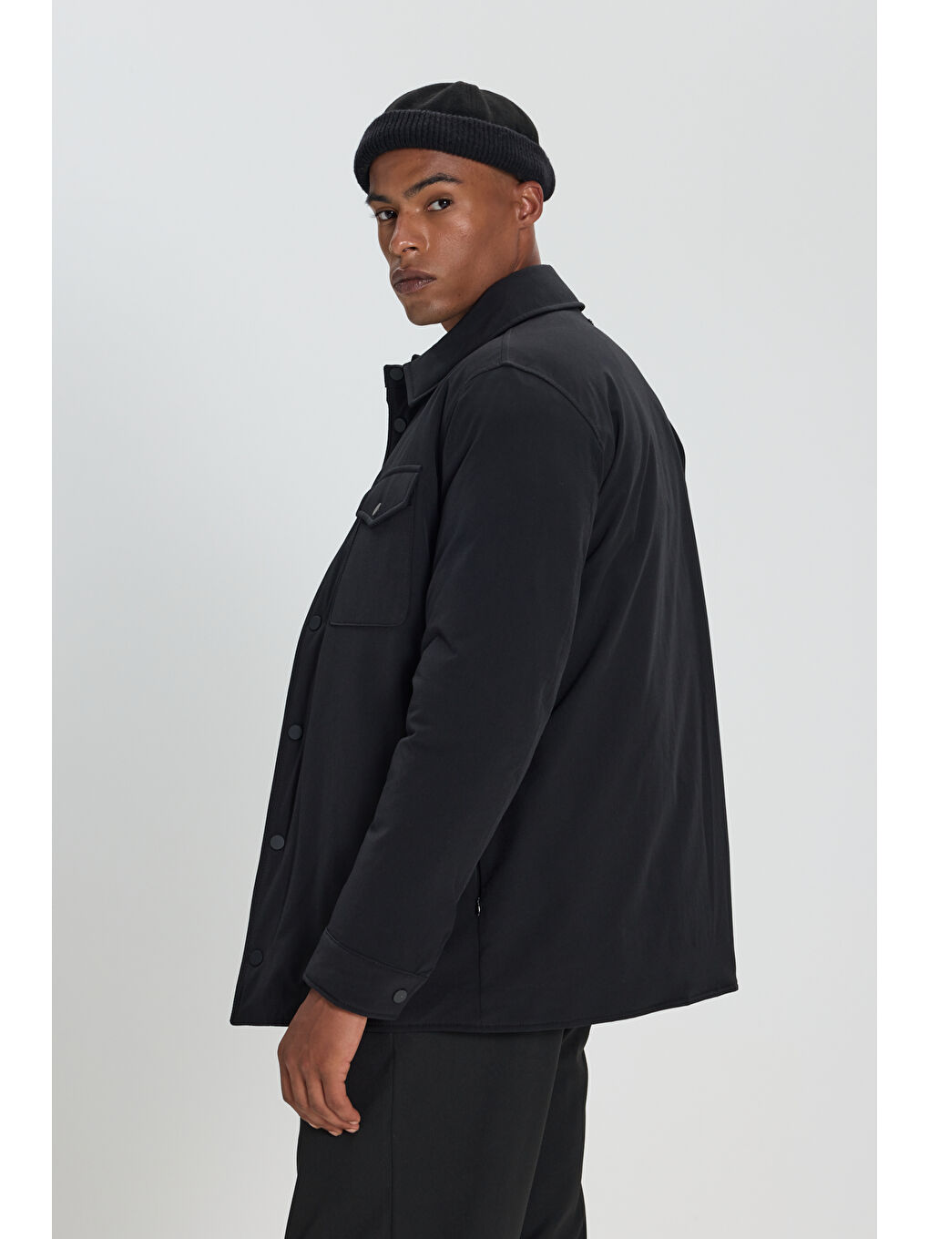 Erkek Siyah Standart Fit Normal Kesim Cepli Ceket Gömlek-7