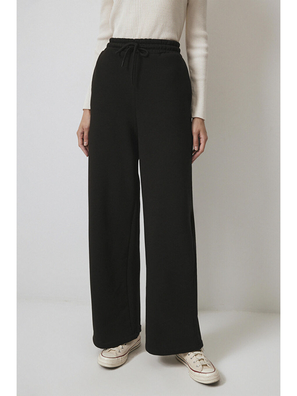 Siyah Beli Lastikli Şardonlu Örme Pantolon-2