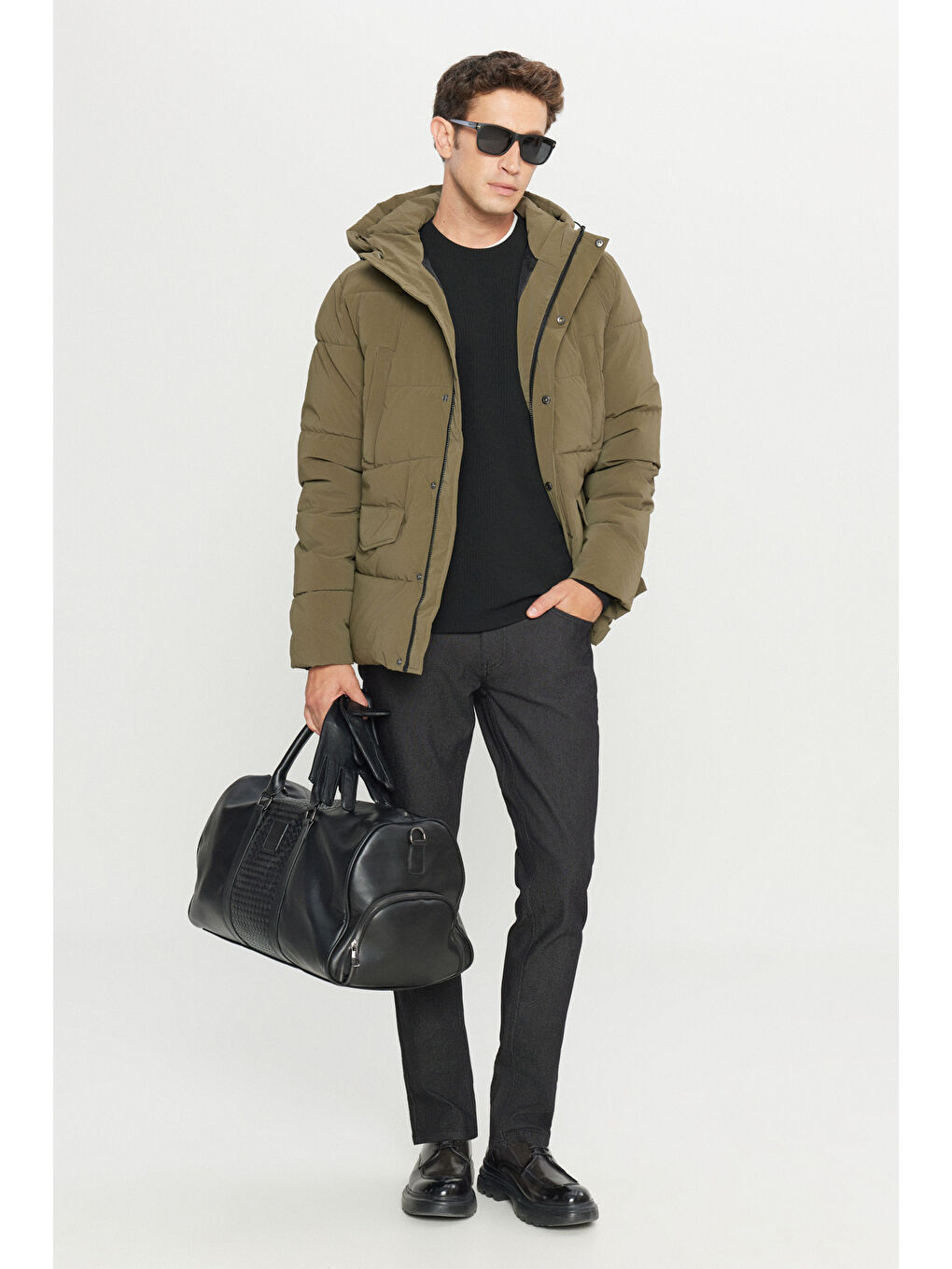 Erkek Haki Standart Fit Normal Kesim Dik Yaka Kapüşonlu Kapak Cepil Şişme Mont-1