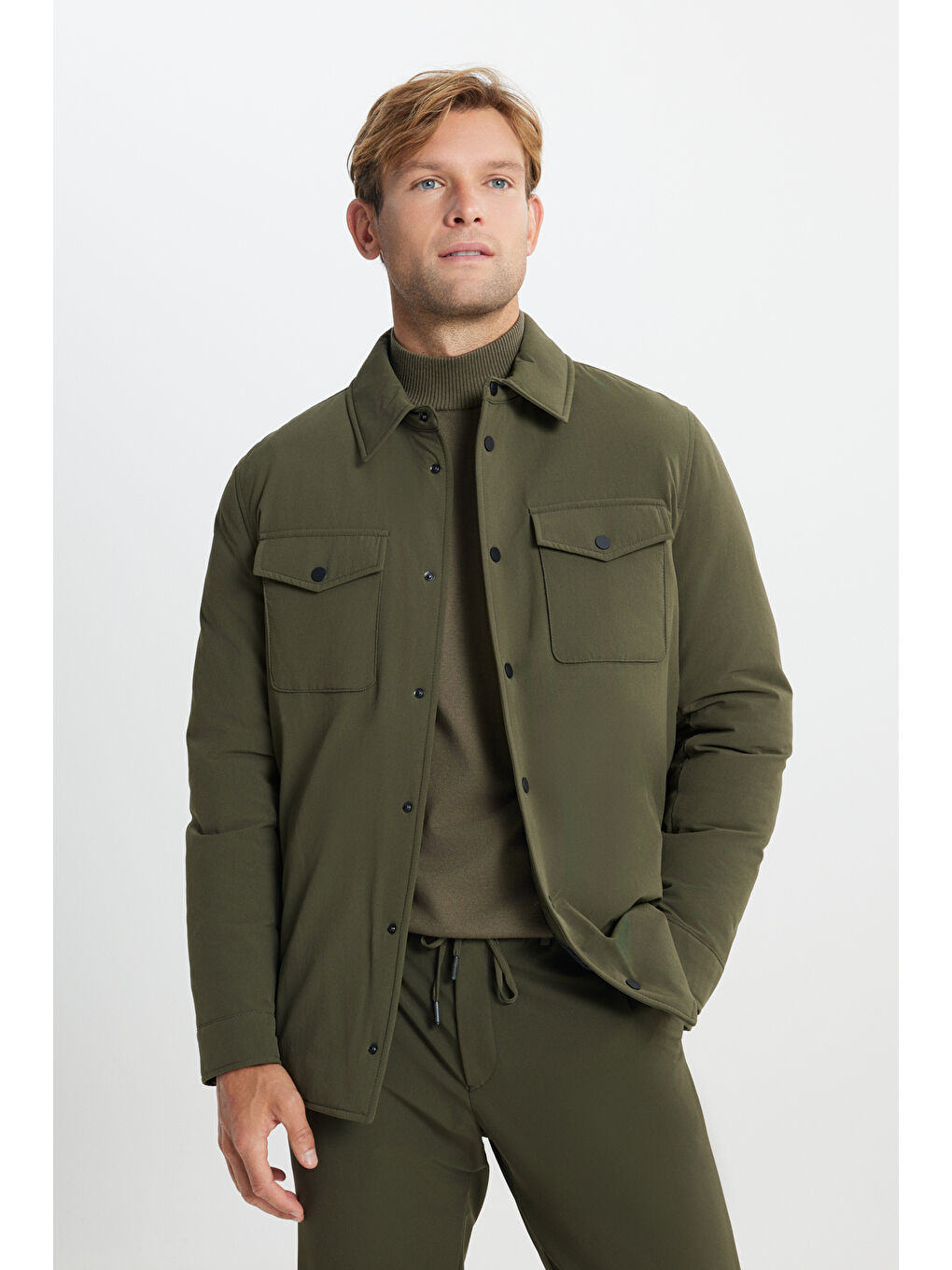 Erkek Haki Standart Fit Normal Kesim Cepli Ceket Gömlek