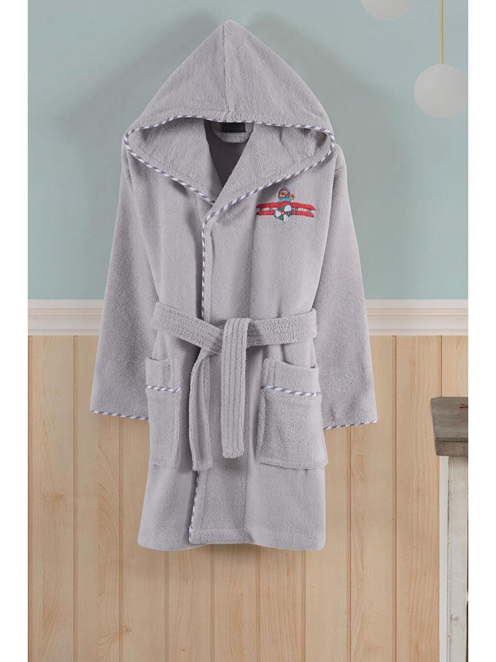 Gri Bambu Nakışlı Çocuk Bornozu