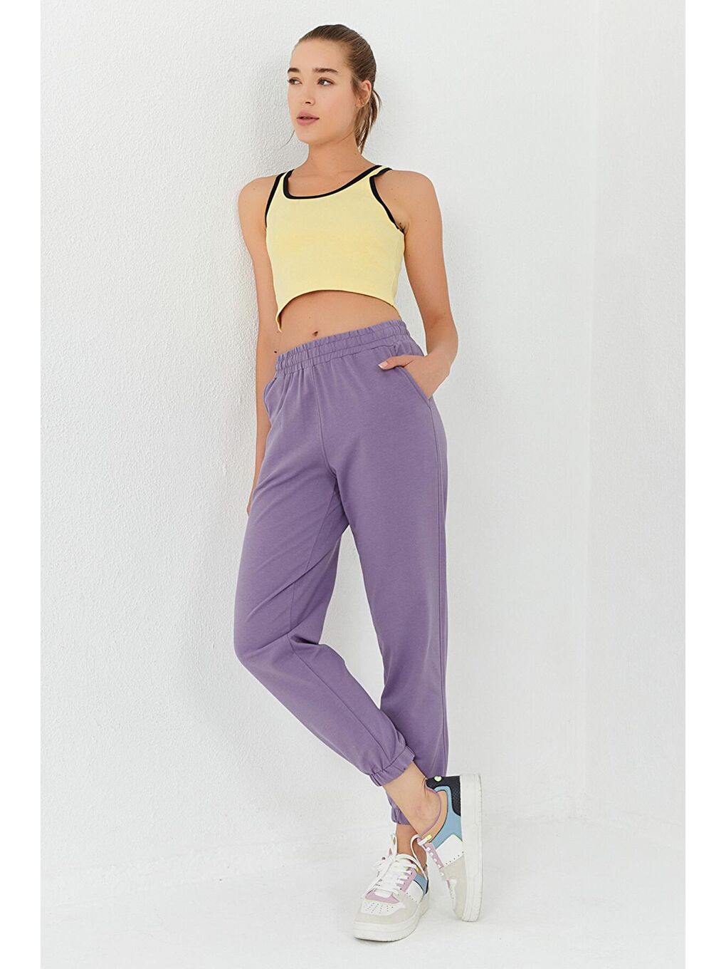 TOMMYLIFE Sarı Limon Basic Sıfır Kol Dar Kalıp U Yaka Kadın Crop Top Atlet - 97162 - 3