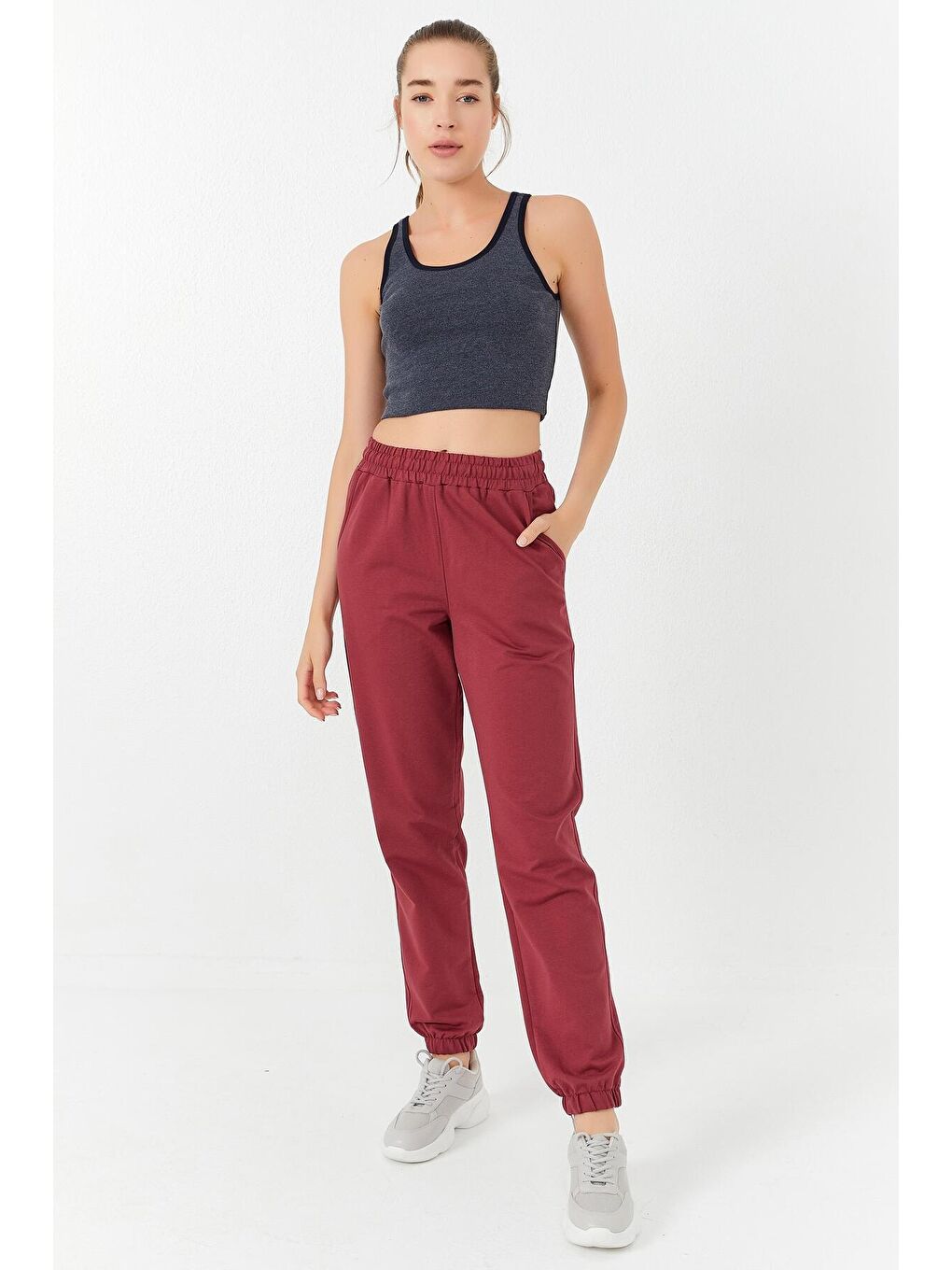 TOMMYLIFE Lacivert Melanj Basic Sıfır Kol Dar Kalıp U Yaka Kadın Crop Top Atlet - 97162 - 1