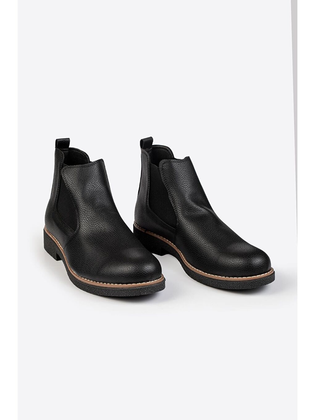 Siyah Lastik Detaylı Chelsea Bot