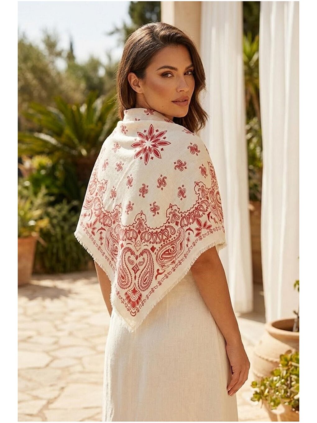 Kadın Mercan Etnik Desenli Bohem Üçgen Şal Bandana 110x110 cm SAL1400-3