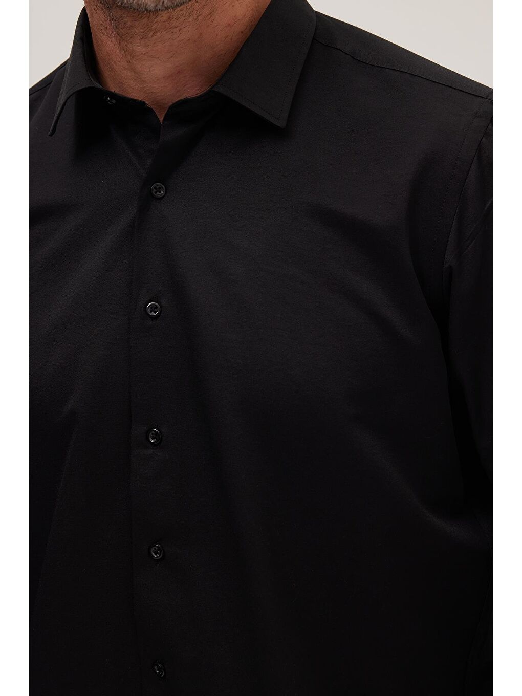 Erkek Regular Fit Klasik Kesim Pamuklu Düz Siyah Gömlek-2