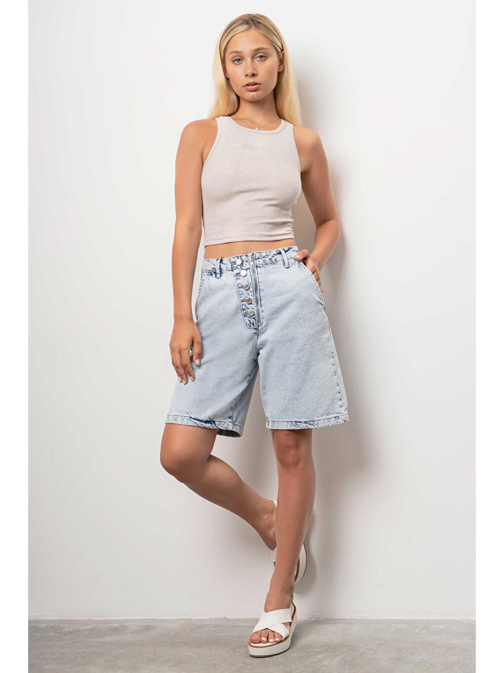 Mavi Kadın Snow jean Rengi Midi Boy Düğme Detaylı Denim Şort-2