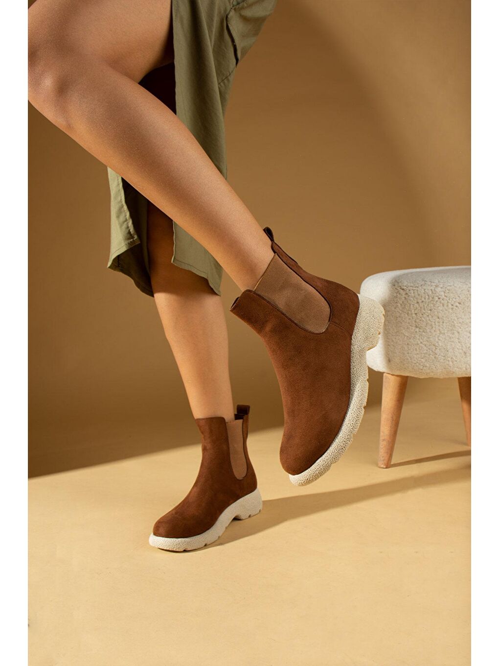 Kahverengi Termo Taban Sıcak Astar Lastikli Kadın Bot 60-1013-23Süet-7
