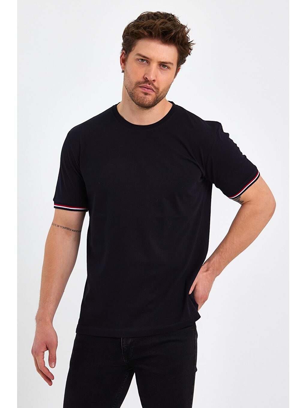 MMETALIC Lacivert Erkek Siyah Basic Kolları Şeritli %100 Pamuk Bisiklet Yaka Regular Fit T-shirt