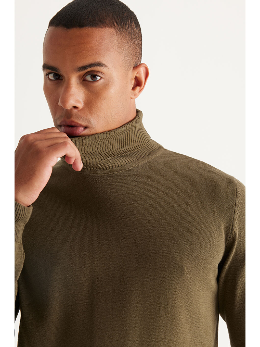 Erkek Haki Standart Fit Normal Kesim Tam Balıkçı Yaka Pamuklu Triko Kazak-3