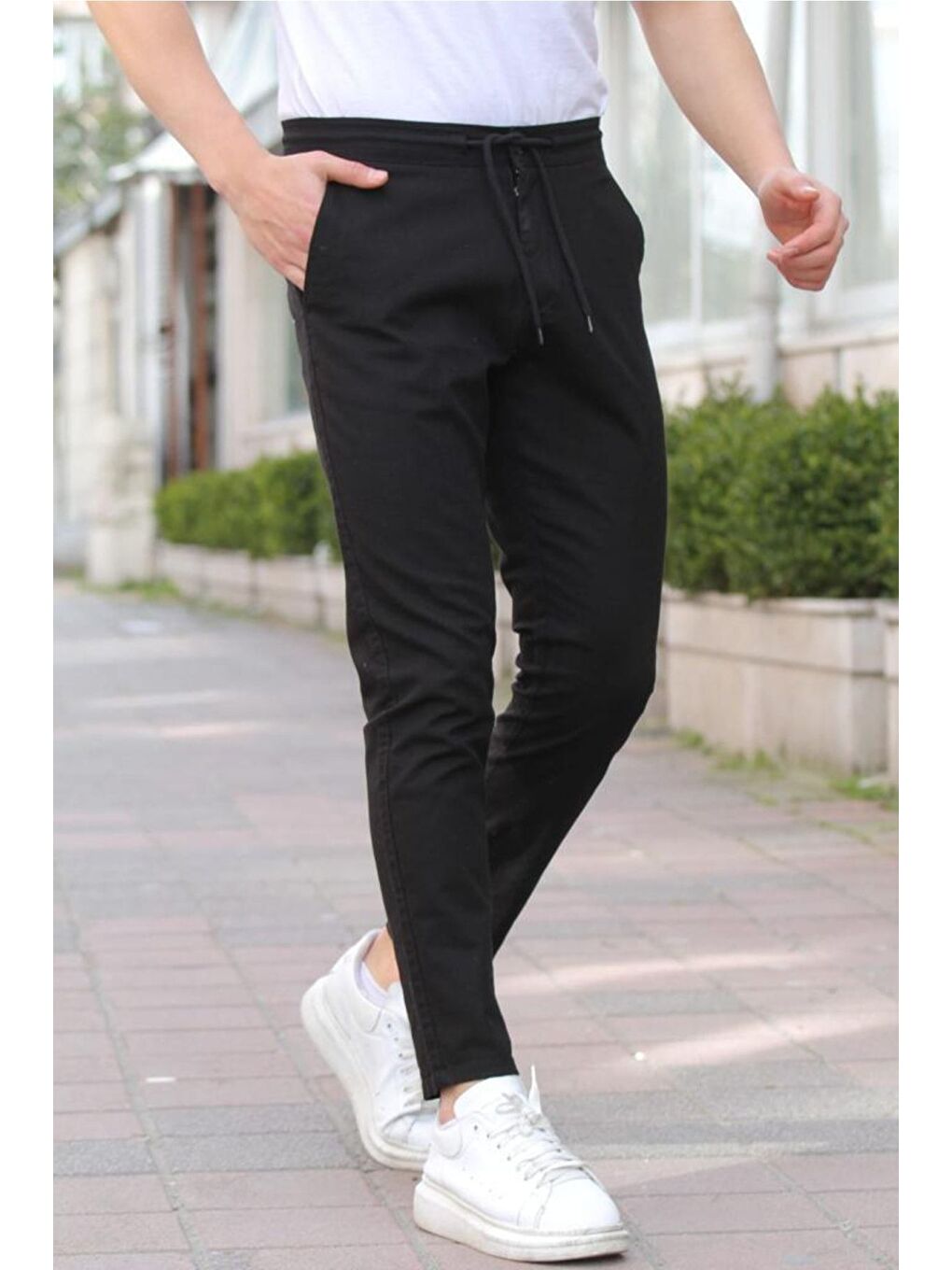 Siyah Erkek Eganis Ipli Jogger Düğmeli Kumaş Pantolon jggrkmpnt01r0131