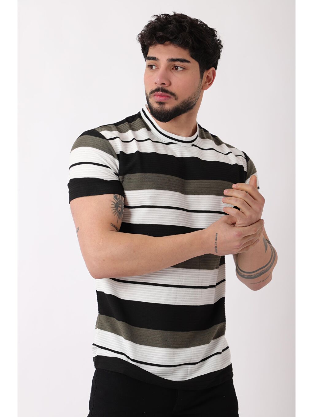 Haki Çizgili Bisiklet Yaka Tişört JS-1_30461-1