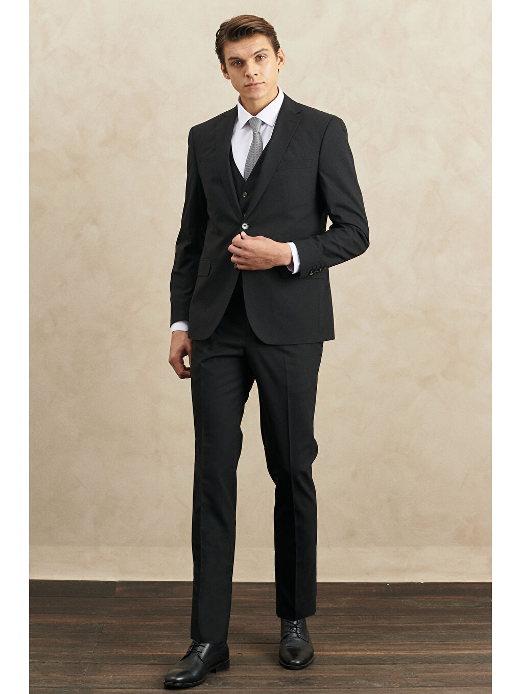 Erkek Siyah Su Geçirmez Slim Fit Dar Kesim Mono Yaka Yünlü Yelekli Nano Takım Elbise-4