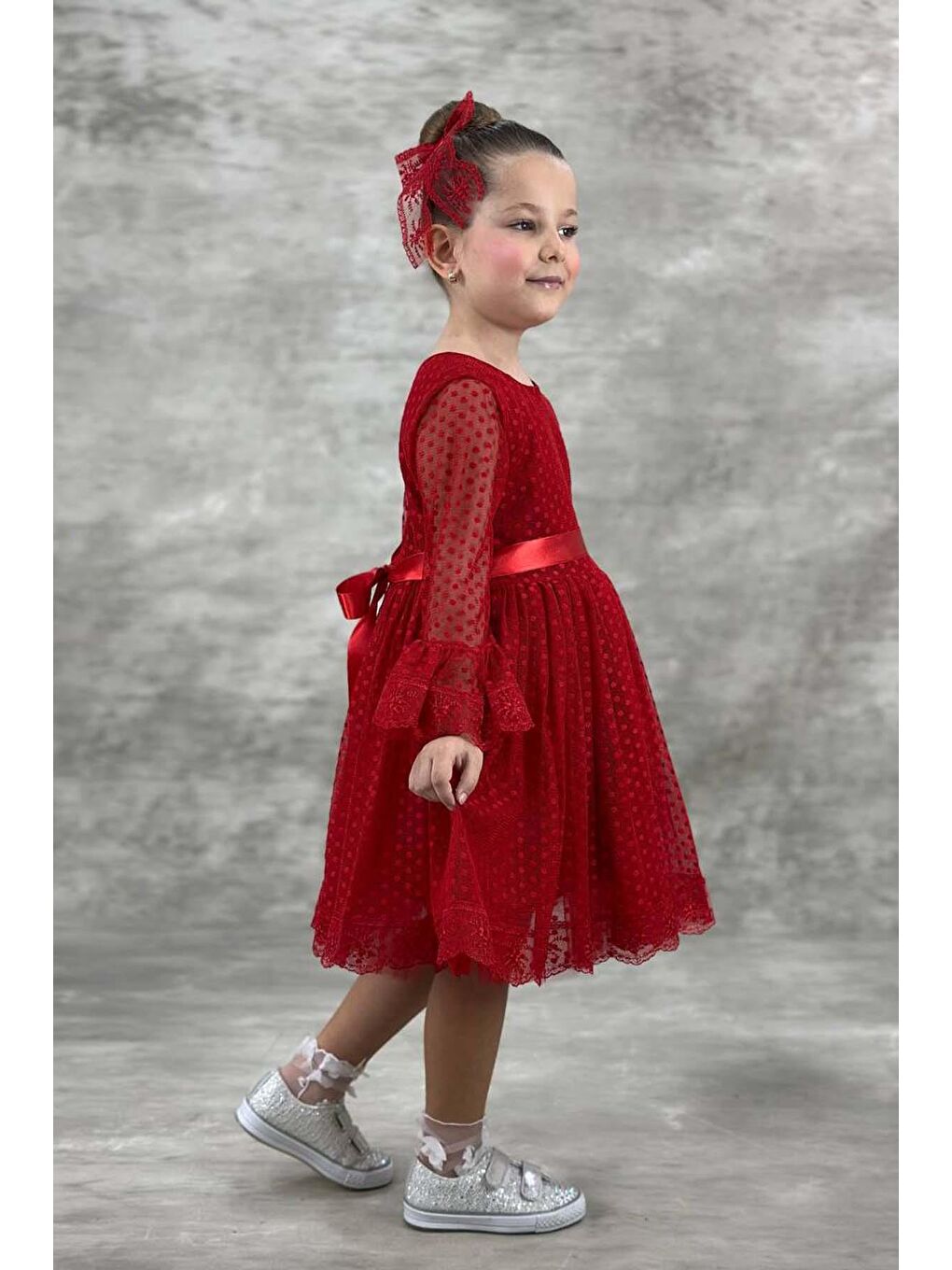 Kız Çocuk Üzeri Puantiye Detaylı Kolları Şeffaf Tüllü Prenses Kırmızı Elbise-1